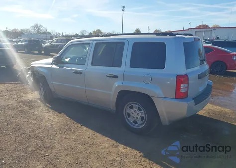2010 Jeep Patriot Sport из США, поврежденный, VIN 1J4NT1GA2AD654665